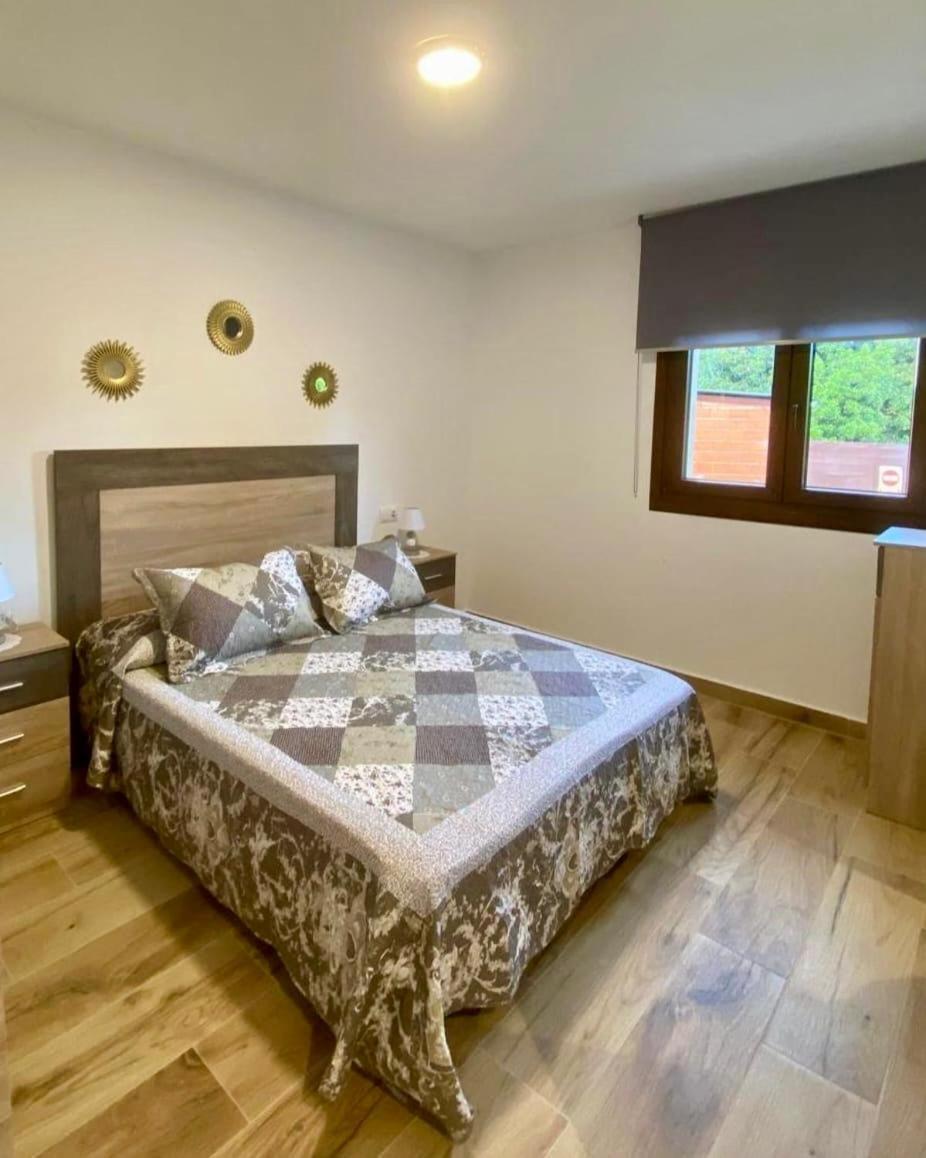 Apartamento El Hondon Del Lugar Hoyos Exterior foto