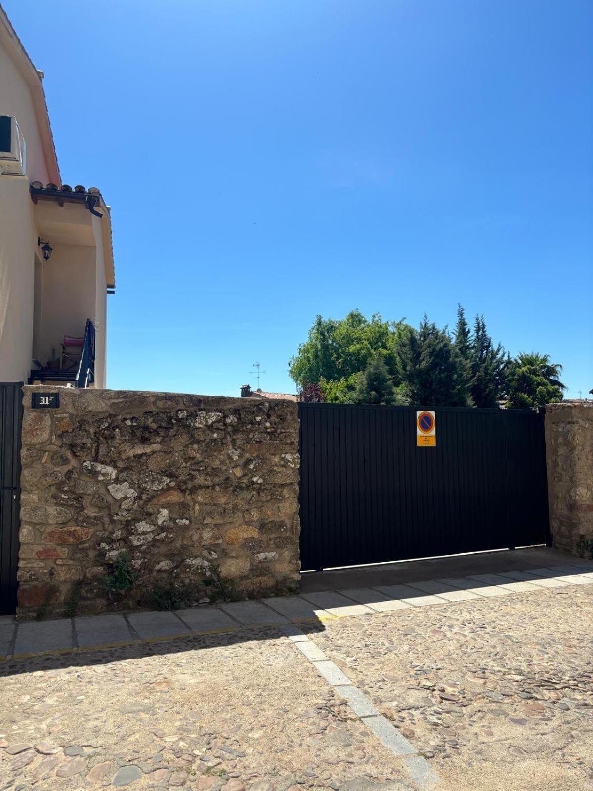 Apartamento El Hondon Del Lugar Hoyos Exterior foto
